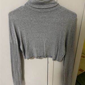 Gray Ribbed Turtleneck Crop Top